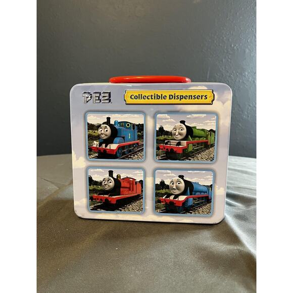 Thomas the Tank Engine and Friends Lunchbox With Clear Window - Picture 4 of 4